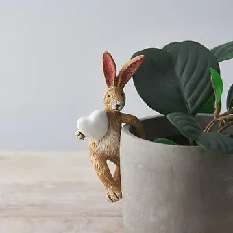 Rabbit Pot Hanger With Heart