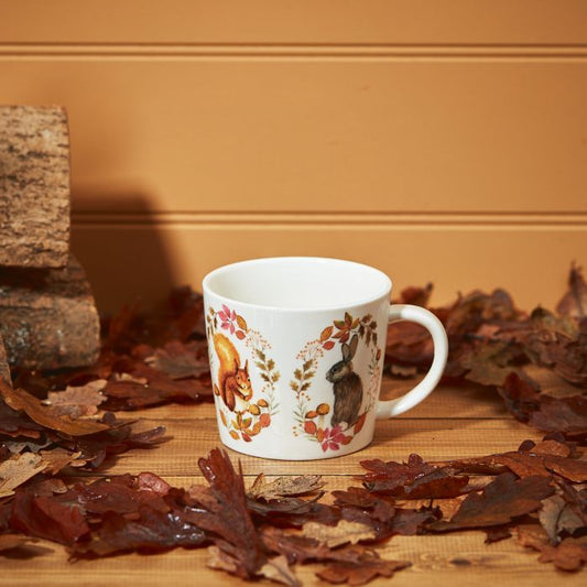 Autumn Animal Leaf Mug Wreath Design