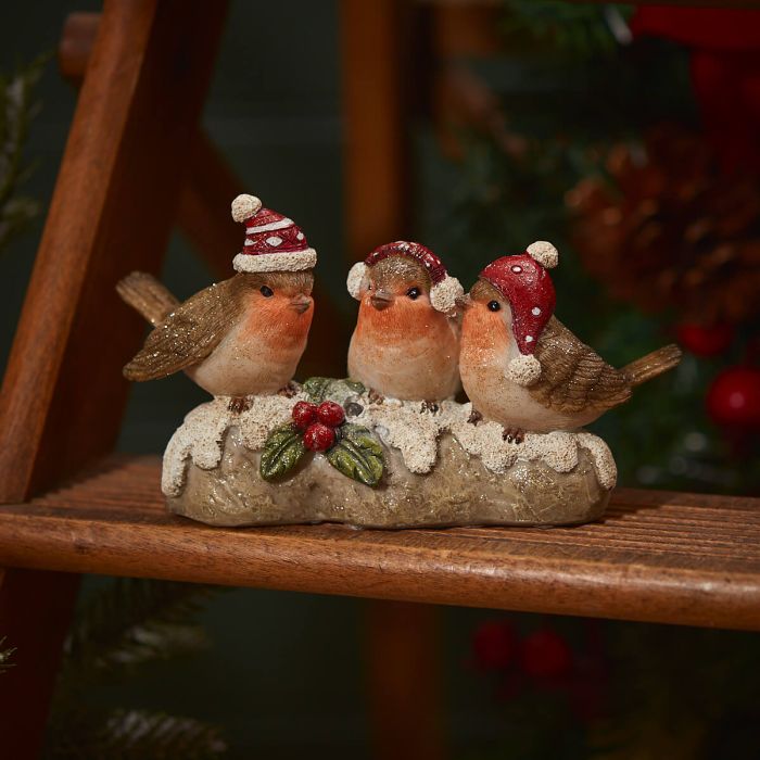 Light up Led Triple Robin Ornament with red hats